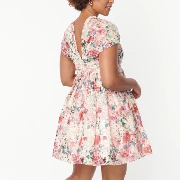 NWT Unique Vintage Pink Floral & Gold Dots Heart & Soul Babydoll Dress - Picture 2 of 7